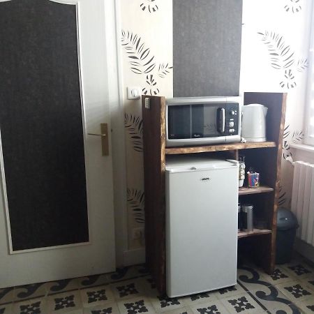 Chambre Meublee A Louer Pouzauges Exterior photo